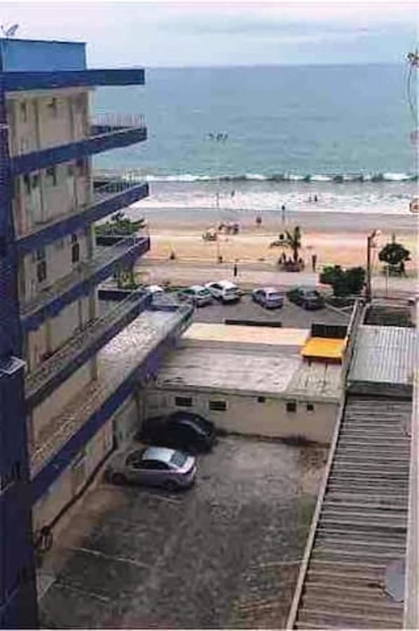 Suite Mar: Beachfront Compact Economy with Elevator Guarapari Exterior photo